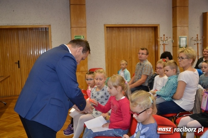 Zdjęcie w galerii na portalu naszraciborz.pl: Najmłodsi studenci gminy Krzyżanowice zainaugurowali rok akademicki  wiadomości z regionu