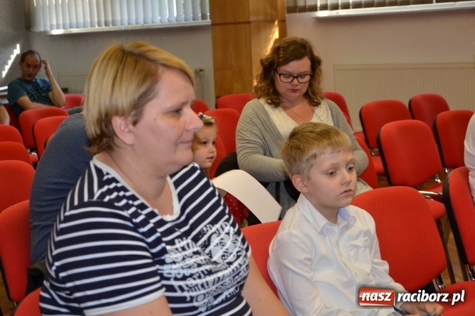 Zdjęcie w galerii na portalu naszraciborz.pl: Najmłodsi studenci gminy Krzyżanowice zainaugurowali rok akademicki  wiadomości z regionu