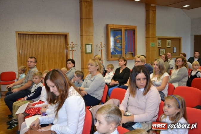 Zdjęcie w galerii na portalu naszraciborz.pl: Najmłodsi studenci gminy Krzyżanowice zainaugurowali rok akademicki  wiadomości z regionu