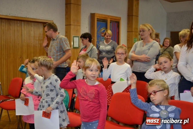 Zdjęcie w galerii na portalu naszraciborz.pl: Najmłodsi studenci gminy Krzyżanowice zainaugurowali rok akademicki  wiadomości z regionu