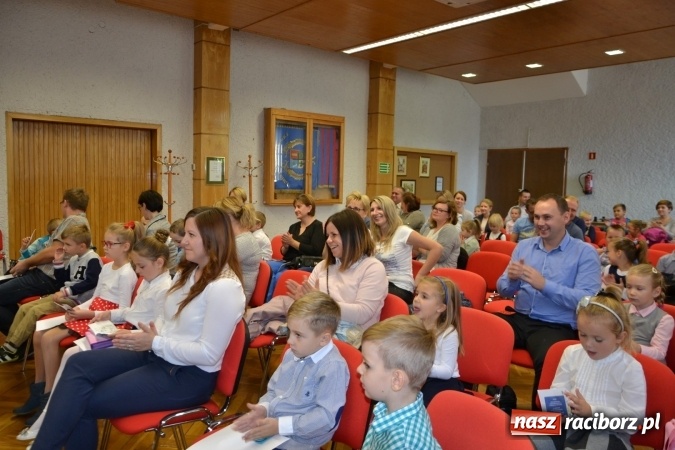 Zdjęcie w galerii na portalu naszraciborz.pl: Najmłodsi studenci gminy Krzyżanowice zainaugurowali rok akademicki  wiadomości z regionu