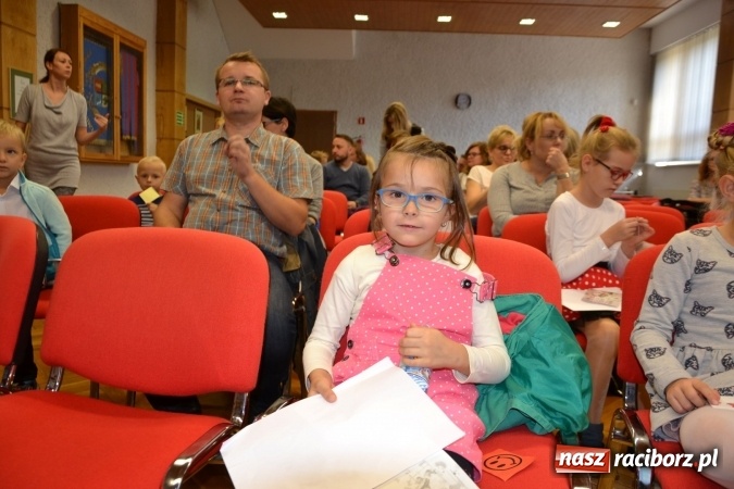Zdjęcie w galerii na portalu naszraciborz.pl: Najmłodsi studenci gminy Krzyżanowice zainaugurowali rok akademicki  wiadomości z regionu