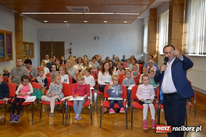 Zdjęcie w galerii na portalu naszraciborz.pl: Najmłodsi studenci gminy Krzyżanowice zainaugurowali rok akademicki  wiadomości z regionu