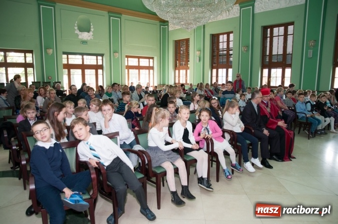 Zdjęcie w galerii na portalu naszraciborz.pl: Uniwersytet Dziecięcy w Raciborzu zainaugurował nowy rok akademicki  wiadomości z regionu