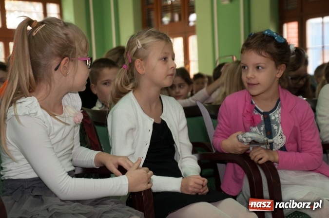 Zdjęcie w galerii na portalu naszraciborz.pl: Uniwersytet Dziecięcy w Raciborzu zainaugurował nowy rok akademicki  wiadomości z regionu