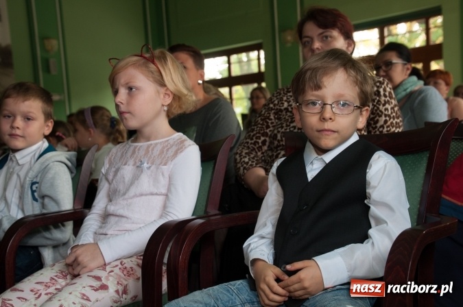 Zdjęcie w galerii na portalu naszraciborz.pl: Uniwersytet Dziecięcy w Raciborzu zainaugurował nowy rok akademicki  wiadomości z regionu