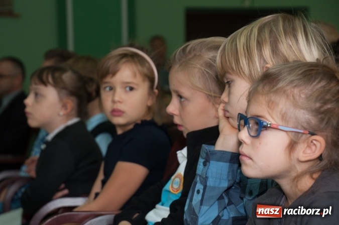 Zdjęcie w galerii na portalu naszraciborz.pl: Uniwersytet Dziecięcy w Raciborzu zainaugurował nowy rok akademicki  wiadomości z regionu