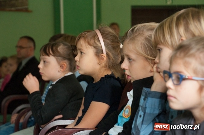 Zdjęcie w galerii na portalu naszraciborz.pl: Uniwersytet Dziecięcy w Raciborzu zainaugurował nowy rok akademicki  wiadomości z regionu