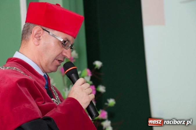 Zdjęcie w galerii na portalu naszraciborz.pl: Uniwersytet Dziecięcy w Raciborzu zainaugurował nowy rok akademicki  wiadomości z regionu