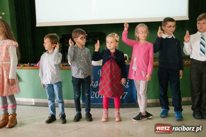 Zdjęcie w galerii na portalu naszraciborz.pl: Uniwersytet Dziecięcy w Raciborzu zainaugurował nowy rok akademicki  wiadomości z regionu