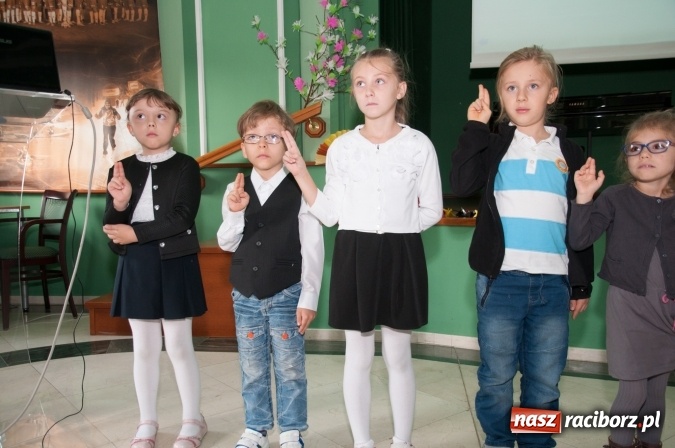 Zdjęcie w galerii na portalu naszraciborz.pl: Uniwersytet Dziecięcy w Raciborzu zainaugurował nowy rok akademicki  wiadomości z regionu