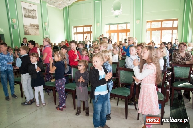 Zdjęcie w galerii na portalu naszraciborz.pl: Uniwersytet Dziecięcy w Raciborzu zainaugurował nowy rok akademicki  wiadomości z regionu