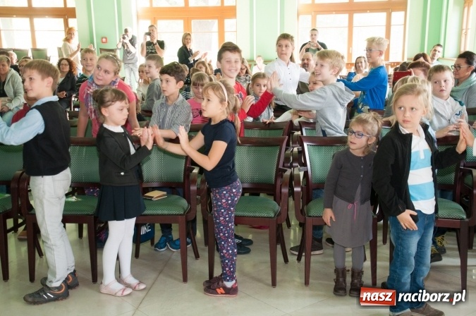 Zdjęcie w galerii na portalu naszraciborz.pl: Uniwersytet Dziecięcy w Raciborzu zainaugurował nowy rok akademicki  wiadomości z regionu