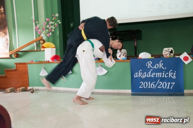 Zdjęcie w galerii na portalu naszraciborz.pl: Uniwersytet Dziecięcy w Raciborzu zainaugurował nowy rok akademicki  wiadomości z regionu