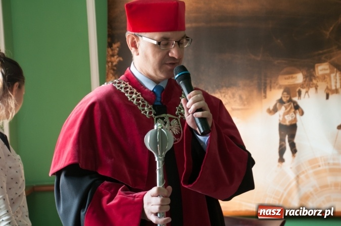 Zdjęcie w galerii na portalu naszraciborz.pl: Uniwersytet Dziecięcy w Raciborzu zainaugurował nowy rok akademicki  wiadomości z regionu