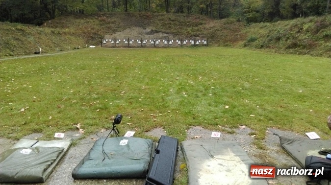 Zdjęcie w galerii na portalu naszraciborz.pl: Strzelcy Raciborskiego Klubu Strzeleckiego LOK na zawodach w Rybniku  wiadomości z regionu