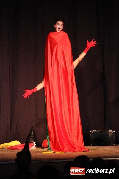 Zdjęcie w galerii na portalu naszraciborz.pl: Pchła Szachrajka w Raciborskim Centrum Kultury wiadomości z regionu