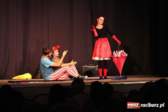 Zdjęcie w galerii na portalu naszraciborz.pl: Pchła Szachrajka w Raciborskim Centrum Kultury wiadomości z regionu