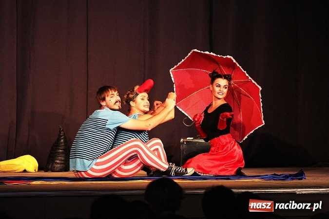 Zdjęcie w galerii na portalu naszraciborz.pl: Pchła Szachrajka w Raciborskim Centrum Kultury wiadomości z regionu