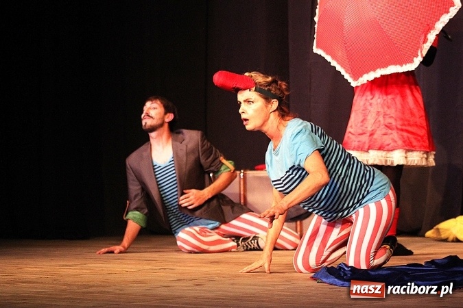 Zdjęcie w galerii na portalu naszraciborz.pl: Pchła Szachrajka w Raciborskim Centrum Kultury wiadomości z regionu