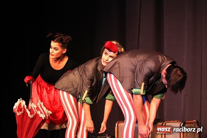 Zdjęcie w galerii na portalu naszraciborz.pl: Pchła Szachrajka w Raciborskim Centrum Kultury wiadomości z regionu