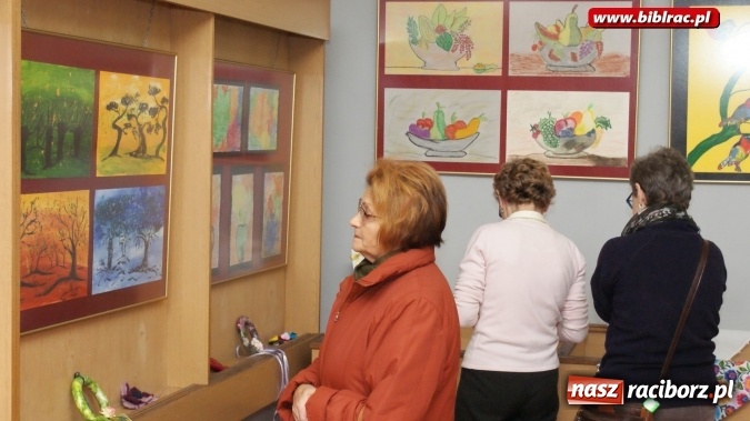 Zdjęcie w galerii na portalu naszraciborz.pl: Pokonać chorobę sztuką po raz kolejny w raciborskiej bibliotece wiadomości z regionu