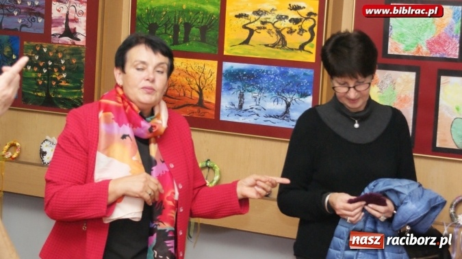 Zdjęcie w galerii na portalu naszraciborz.pl: Pokonać chorobę sztuką po raz kolejny w raciborskiej bibliotece wiadomości z regionu