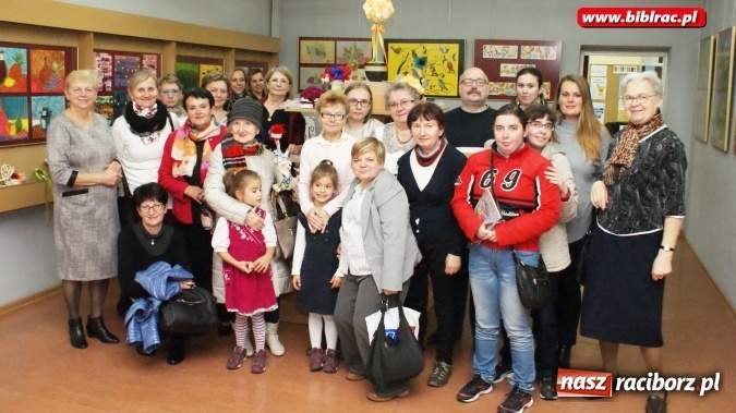 Zdjęcie w galerii na portalu naszraciborz.pl: Pokonać chorobę sztuką po raz kolejny w raciborskiej bibliotece wiadomości z regionu