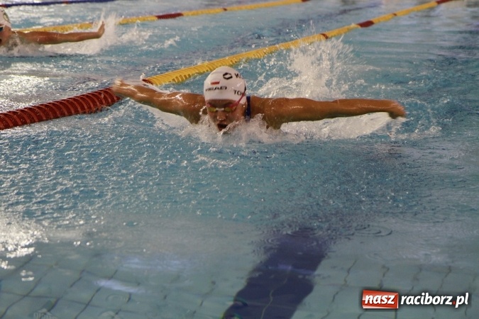 Zdjęcie w galerii na portalu naszraciborz.pl: Pływanie: Pierwszy rekord Polski i zwycięstwo Dolnego Śląska wiadomości z regionu
