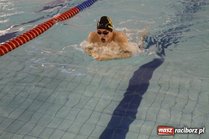 Zdjęcie w galerii na portalu naszraciborz.pl: Pływanie: Pierwszy rekord Polski i zwycięstwo Dolnego Śląska wiadomości z regionu