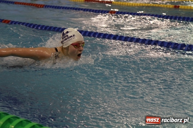 Zdjęcie w galerii na portalu naszraciborz.pl: Pływanie: Pierwszy rekord Polski i zwycięstwo Dolnego Śląska wiadomości z regionu
