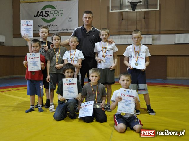 Zdjęcie w galerii na portalu naszraciborz.pl: Turniej mikołajkowy w zapasach wiadomości z regionu