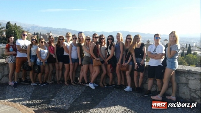 Zdjęcie w galerii na portalu naszraciborz.pl: Uczniowie z Raciborza na praktykach w Hiszpanii  wiadomości z regionu