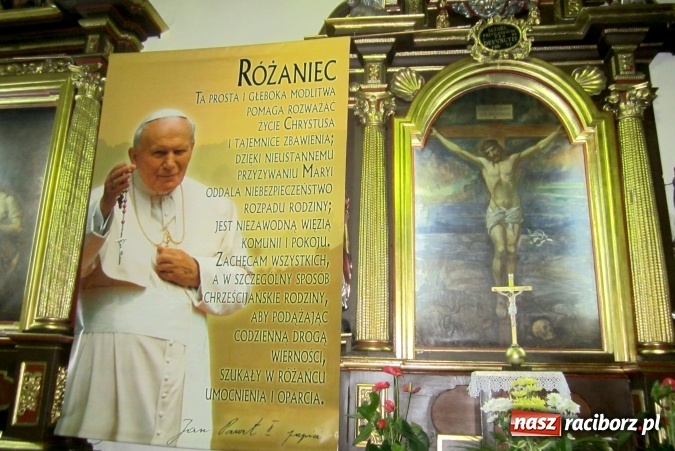 Zdjęcie w galerii na portalu naszraciborz.pl: Dzień Papieski w Szkole Podstawowej nr 13  wiadomości z regionu