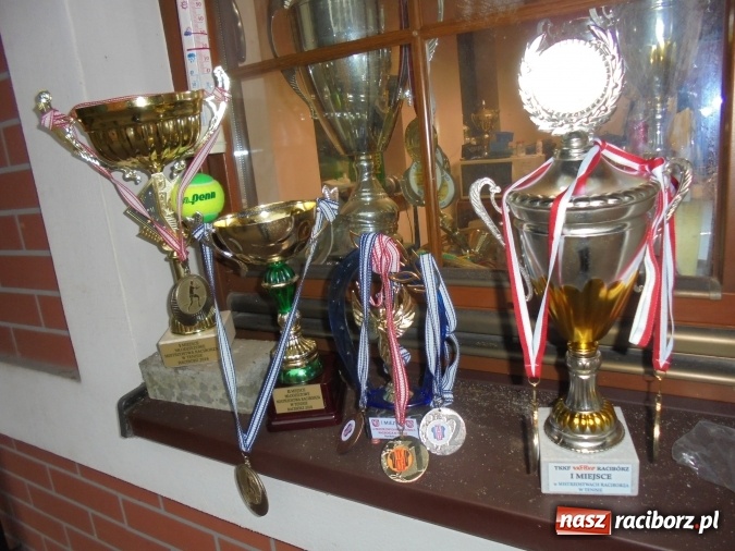 Zdjęcie w galerii na portalu naszraciborz.pl: Na korcie Rafako rozegrano Młodzieżowe Mistrzostwa Raciborza do 20 lat  wiadomości z regionu