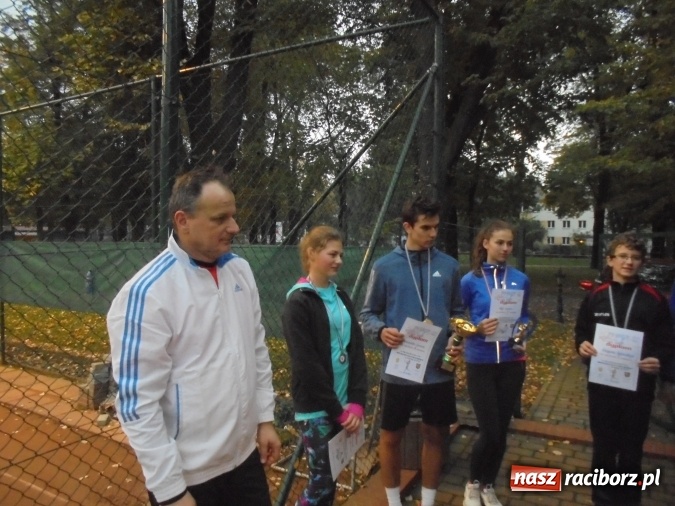 Zdjęcie w galerii na portalu naszraciborz.pl: Na korcie Rafako rozegrano Młodzieżowe Mistrzostwa Raciborza do 20 lat  wiadomości z regionu
