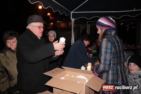 Zdjęcie w galerii na portalu naszraciborz.pl: Weihnachtsmarkt w Tworkowie wiadomości z regionu