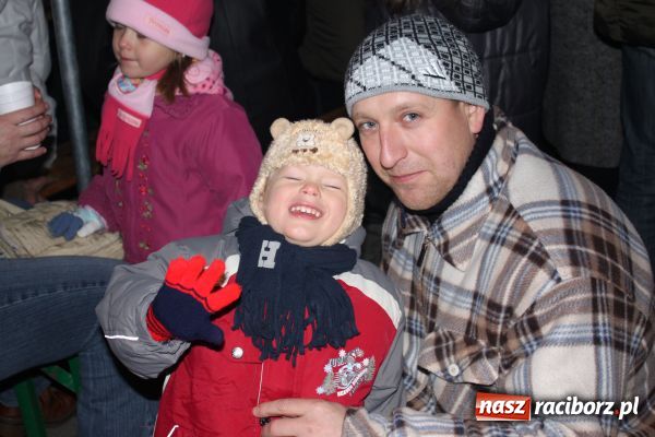 Zdjęcie w galerii na portalu naszraciborz.pl: Weihnachtsmarkt w Tworkowie wiadomości z regionu