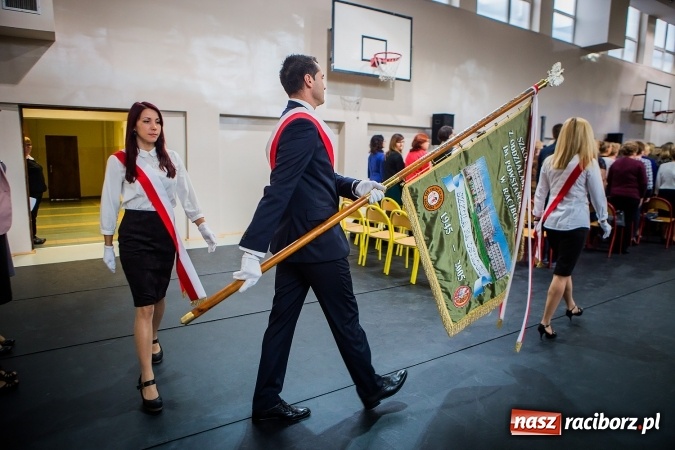 Zdjęcie w galerii na portalu naszraciborz.pl: Miejskie obchody Dnia Edukacji Narodowej. Prezydent wręczył nagrody i wyr&oacute;żnienia wiadomości z regionu