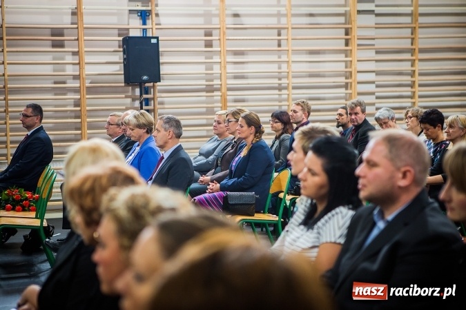 Zdjęcie w galerii na portalu naszraciborz.pl: Miejskie obchody Dnia Edukacji Narodowej. Prezydent wręczył nagrody i wyr&oacute;żnienia wiadomości z regionu