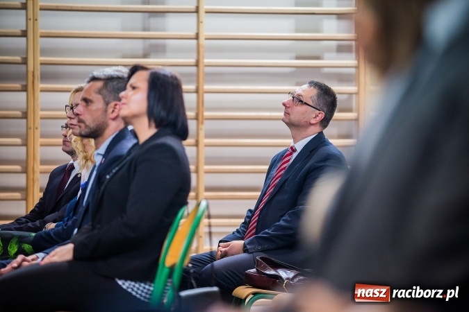 Zdjęcie w galerii na portalu naszraciborz.pl: Miejskie obchody Dnia Edukacji Narodowej. Prezydent wręczył nagrody i wyr&oacute;żnienia wiadomości z regionu