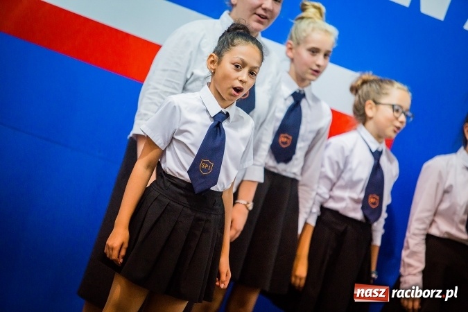 Zdjęcie w galerii na portalu naszraciborz.pl: Miejskie obchody Dnia Edukacji Narodowej. Prezydent wręczył nagrody i wyr&oacute;żnienia wiadomości z regionu