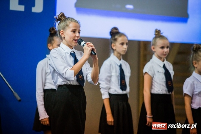 Zdjęcie w galerii na portalu naszraciborz.pl: Miejskie obchody Dnia Edukacji Narodowej. Prezydent wręczył nagrody i wyr&oacute;żnienia wiadomości z regionu