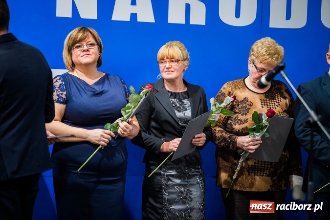 Zdjęcie w galerii na portalu naszraciborz.pl: Miejskie obchody Dnia Edukacji Narodowej. Prezydent wręczył nagrody i wyr&oacute;żnienia wiadomości z regionu