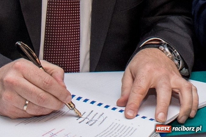 Zdjęcie w galerii na portalu naszraciborz.pl: Podpisano umowę na dostawę nowoczesnych pociągów. Prawdopodobnie ta liczba w przyszłości może się zwiększyć  wiadomości z regionu