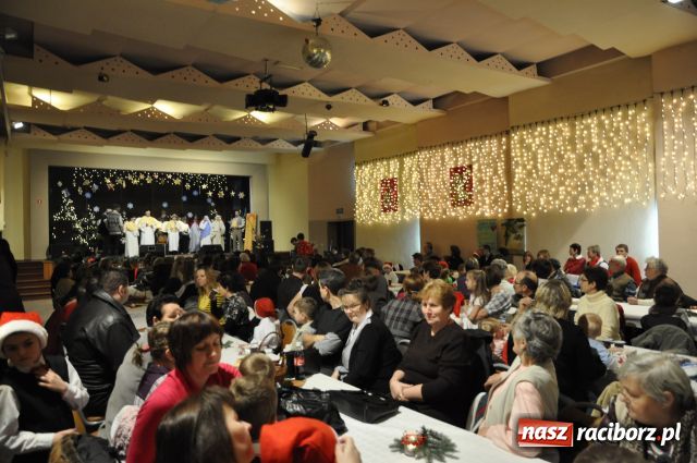 Zdjęcie w galerii na portalu naszraciborz.pl: Tłumy na kiermaszu w Krzanowicach wiadomości z regionu