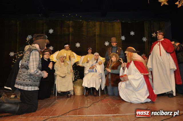 Zdjęcie w galerii na portalu naszraciborz.pl: Tłumy na kiermaszu w Krzanowicach wiadomości z regionu