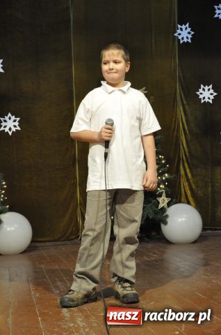 Zdjęcie w galerii na portalu naszraciborz.pl: Tłumy na kiermaszu w Krzanowicach wiadomości z regionu