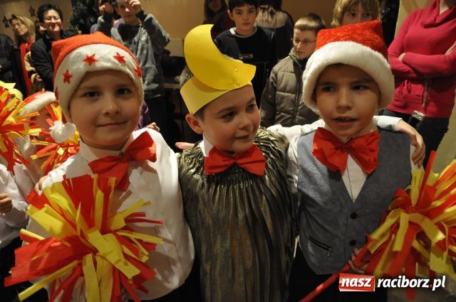 Zdjęcie w galerii na portalu naszraciborz.pl: Tłumy na kiermaszu w Krzanowicach wiadomości z regionu