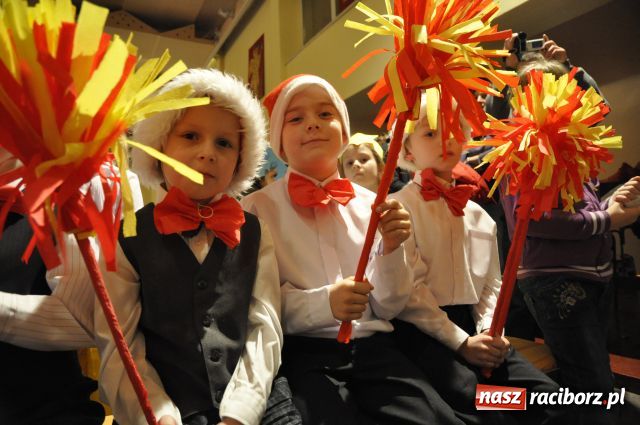 Zdjęcie w galerii na portalu naszraciborz.pl: Tłumy na kiermaszu w Krzanowicach wiadomości z regionu